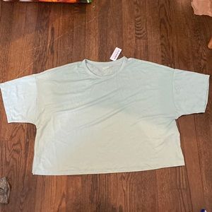 NWT Old Navy Active Crop Tee